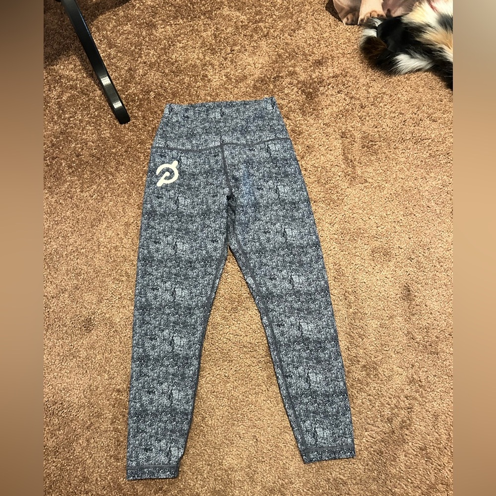 Peloton navy blue Patterned capri leggings